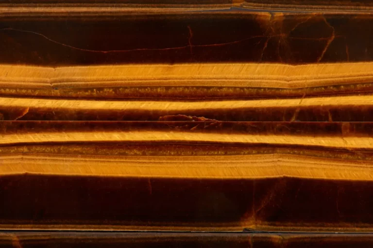 Peut on dormir avec une pierre naturelle œil de tigre ?