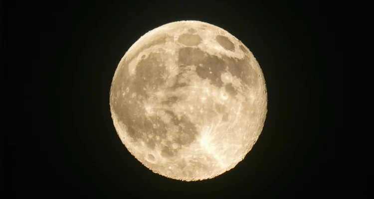 Pierre de pierre de lune : équilibrer désir et émotions