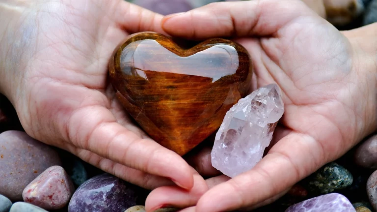 Quels cristaux pour attirer l’amour ?