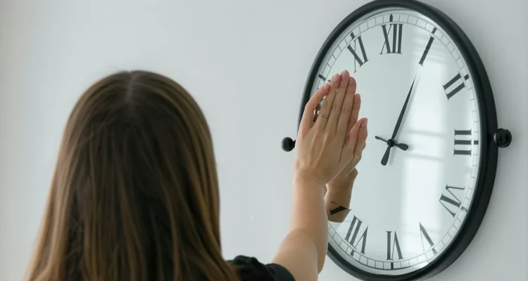 Psychologie des heures miroir : simple hasard ou message inconscient ?